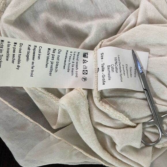 SILK Blouse with lace Accents - Picture 9 of 12